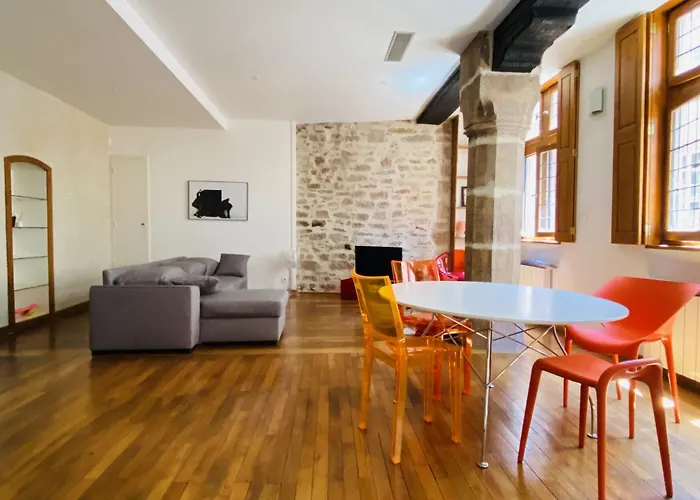 Pierres Et Charme 아파트